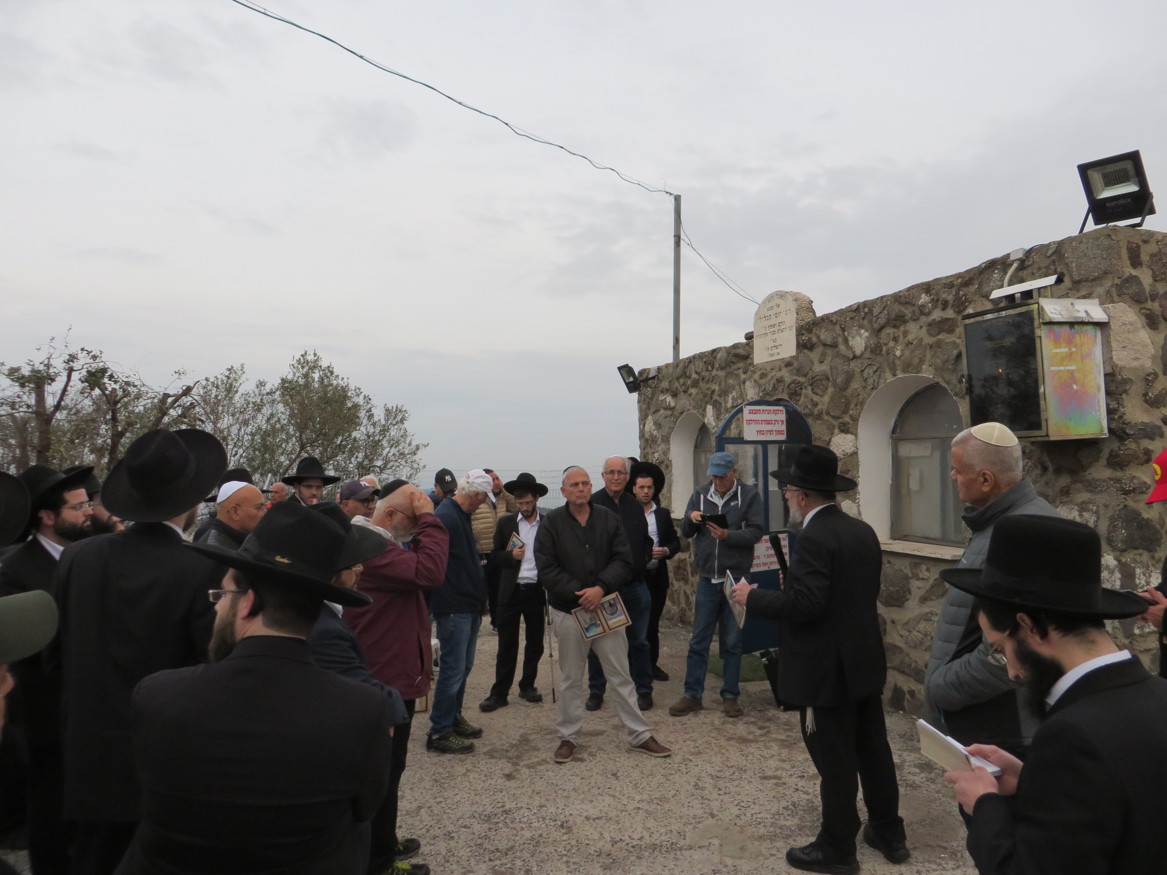 תפילות בקברי צדיקים